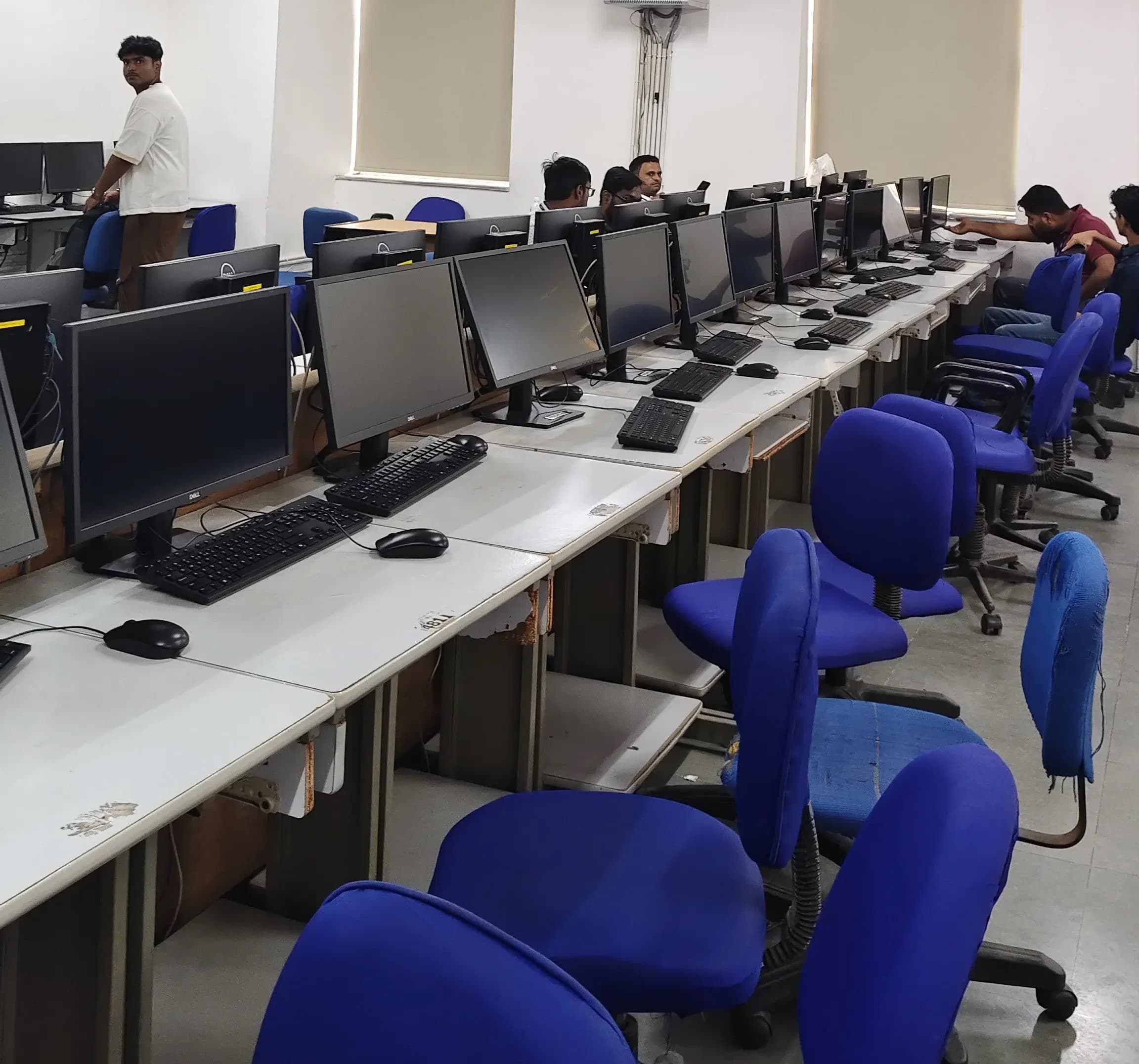 Amity University Lucknow Academic Building photo 17